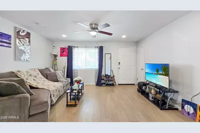 8012 W Highland Avenue, Phoenix, AZ 85033 - Photo 10