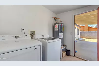 8012 W Highland Avenue, Phoenix, AZ 85033 - Photo 22