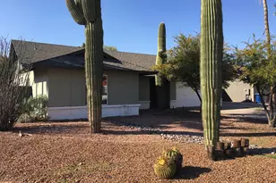 6530 S Farmer Ave, Tempe, AZ 85283 - Photo 1