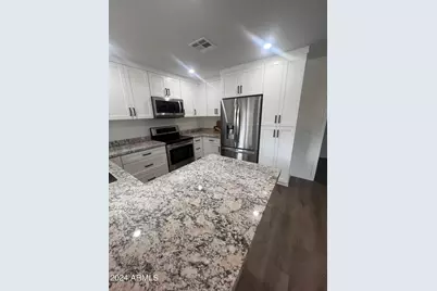 6530 S Farmer Avenue, Tempe, AZ 85283 - Photo 10