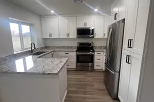 6530 S Farmer Ave, Tempe, AZ 85283 - Photo 10