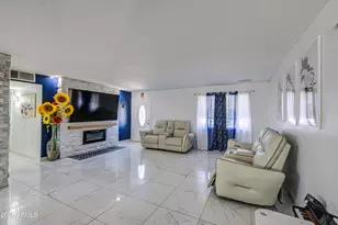 5722 N 62nd Dr, Glendale, AZ 85301 - Photo 6