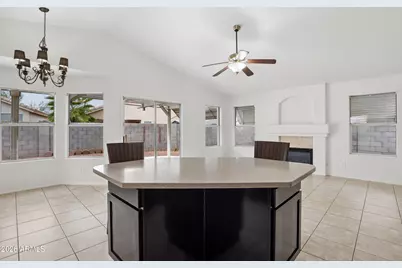 15661 W Hammond Drive, Goodyear, AZ 85338 - Photo 12