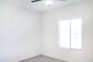 43633 W Yucca Ln, Maricopa, AZ 85138 - Photo 12