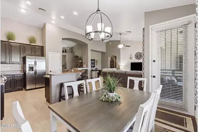 237 S 122nd Avenue, Avondale, AZ 85323 - Photo 2
