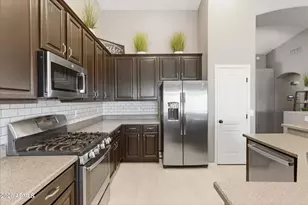 237 S 122nd Ave, Avondale, AZ 85323 - Photo 4