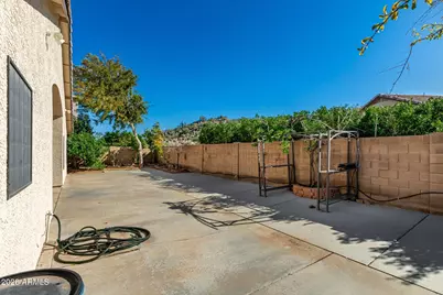 1625 E Montoya Lane, Phoenix, AZ 85024 - Photo 38