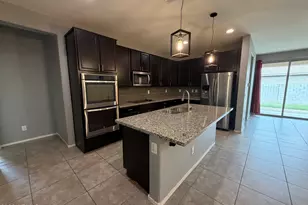 21887 N 181st Ave, Surprise, AZ 85387 - Photo 2