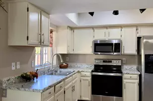 615 N 61st Dr, Phoenix, AZ 85043 - Photo 10