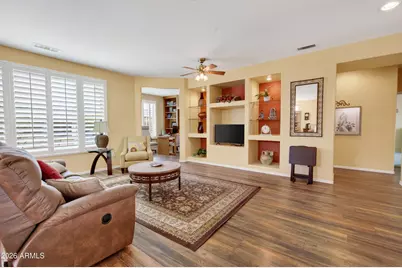 16263 W Escondido Court W, Surprise, AZ 85374 - Photo 4