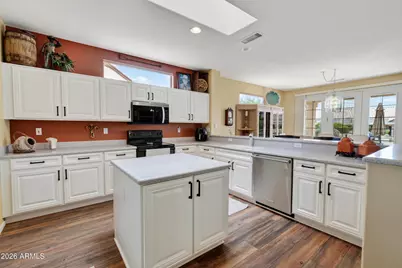 16263 W Escondido Court W, Surprise, AZ 85374 - Photo 6