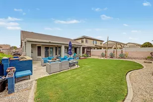 18164 W Desert Ln, Surprise, AZ 85388 - Photo 32