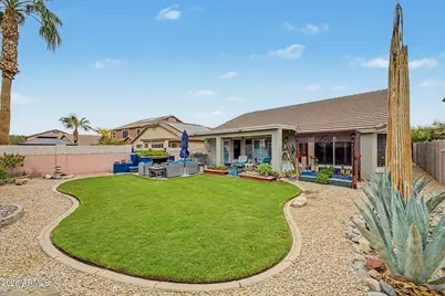 18164 W Desert Lane, Surprise, AZ 85388 - Photo 34