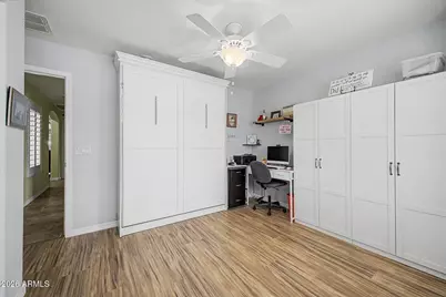 18164 W Desert Lane, Surprise, AZ 85388 - Photo 22