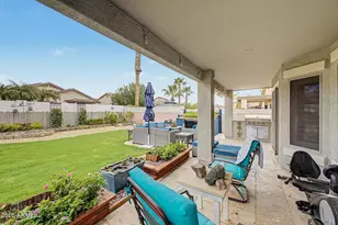 18164 W Desert Ln, Surprise, AZ 85388 - Photo 30