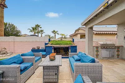 18164 W Desert Lane, Surprise, AZ 85388 - Photo 32