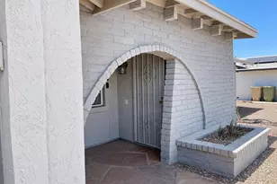 5603 W Tierra Buena Ln, Glendale, AZ 85306 - Photo 2