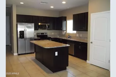 41094 W Somers Drive, Maricopa, AZ 85138 - Photo 2