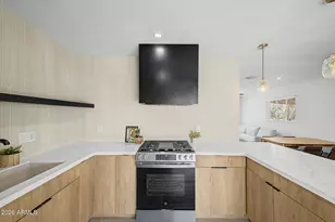 3636 N 21st Ave, Phoenix, AZ 85015 - Photo 2