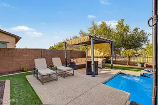 7857 S Penrose Dr, Gilbert, AZ 85298 - Photo 54