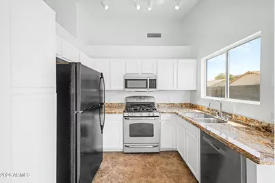 16133 W Madison Street, Goodyear, AZ 85338 - Photo 12