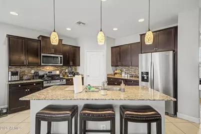 18461 N Ravello Road N, Maricopa, AZ 85138 - Photo 12