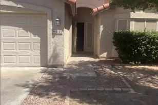 617 S Golden Key St, Gilbert, AZ 85233 - Photo 2