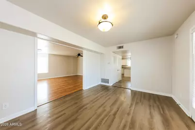 10302 N 88th Drive, Peoria, AZ 85345 - Photo 6