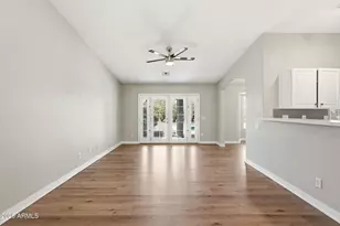 3256 E Rosemonte Dr, Phoenix, AZ 85050 - Photo 14