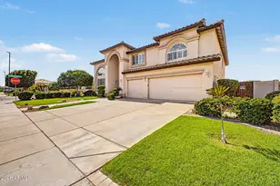 3907 E Indigo Bay Dr, Gilbert, AZ 85234 - Photo 4