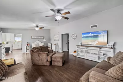16418 N 47th Avenue, Glendale, AZ 85306 - Photo 6