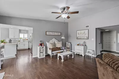 16418 N 47th Avenue, Glendale, AZ 85306 - Photo 30
