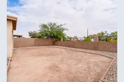 11931 W Charter Oak Road, El Mirage, AZ 85335 - Photo 16