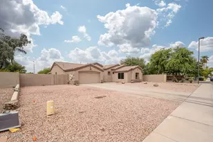 1740 S Heritage Dr, Gilbert, AZ 85295 - Photo 2
