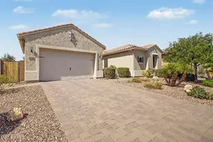 2730 E Indian Wells Dr, Gilbert, AZ 85298 - Photo 1