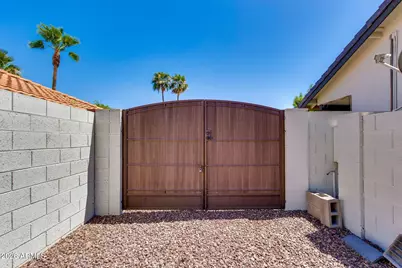 5416 E Hillery Drive, Scottsdale, AZ 85254 - Photo 16