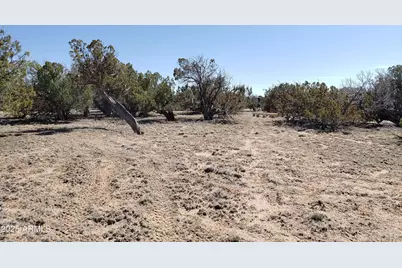 9 N7340 -- #14, Saint Johns, AZ 85936 - Photo 16