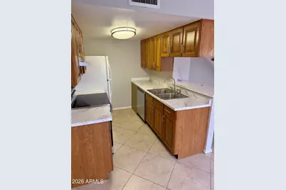17048 E Calle Del Oro -- #C, Fountain Hills, AZ 85268 - Photo 6