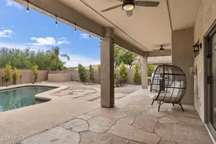 2405 W Barbie Ln, Phoenix, AZ 85085 - Photo 32
