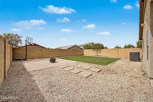 40832 N Hearst Dr, Anthem, AZ 85086 - Photo 34