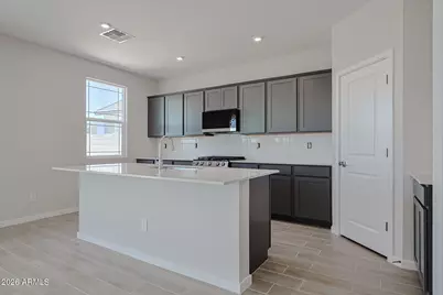 30103 W Oleander Way, Buckeye, AZ 85396 - Photo 2