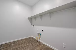 24180 W Dekalb Ln, Buckeye, AZ 85326 - Photo 8