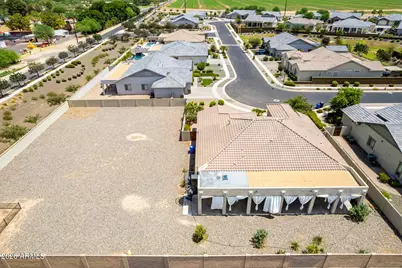 8428 S 16th Drive, Phoenix, AZ 85041 - Photo 38