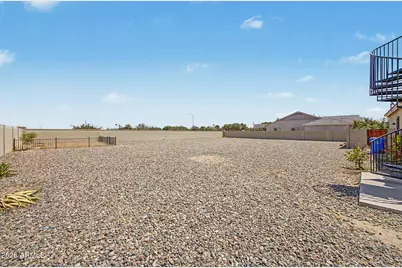 8428 S 16th Drive, Phoenix, AZ 85041 - Photo 32