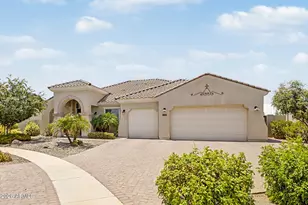 8428 S 16th Dr, Phoenix, AZ 85041 - Photo 2
