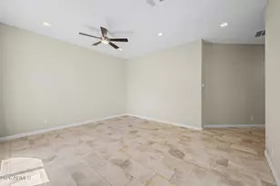 8428 S 16th Dr, Phoenix, AZ 85041 - Photo 6