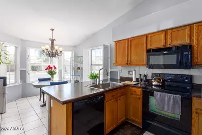 862 W Saragosa Street, Chandler, AZ 85225 - Photo 4