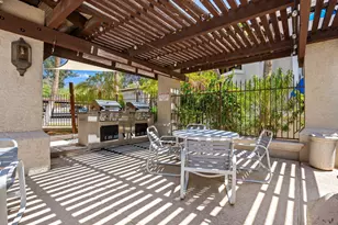 7557 N Dreamy Draw Dr, Phoenix, AZ 85020 - Photo 28