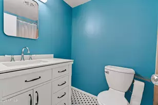 2049 W Joan De Arc Ave, Phoenix, AZ 85029 - Photo 16