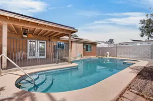 2049 W Joan De Arc Ave, Phoenix, AZ 85029 - Photo 32